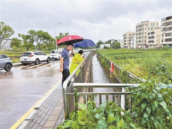 个人配资炒股配资 深圳光明: 严阵以待落实防御举措 众志成城筑牢安全屏障